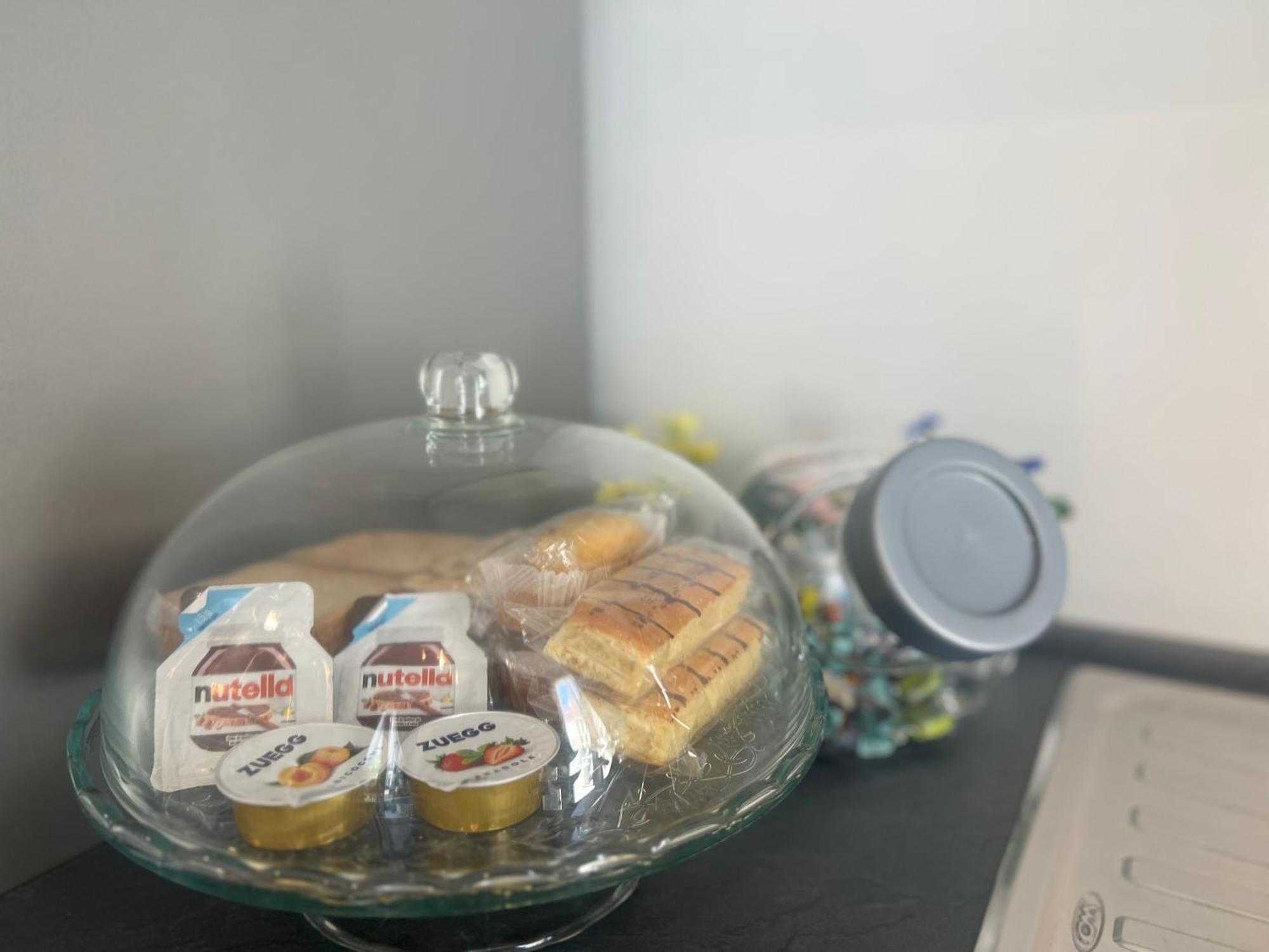 Ferienwohnung Regina Milano In Melegnano - Wifi, Breakfast Box And Terrace Exterior foto